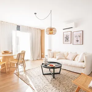 https://ms-nuevo-apartamento-2-dormitorios-centro-historico.1costadelsol.com